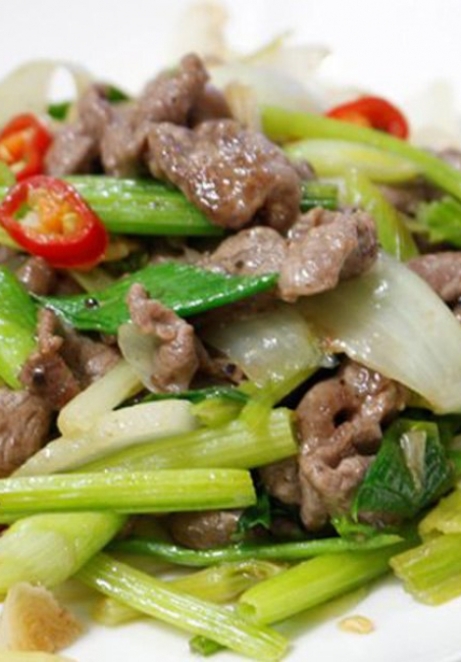 Bò xào củ hành 