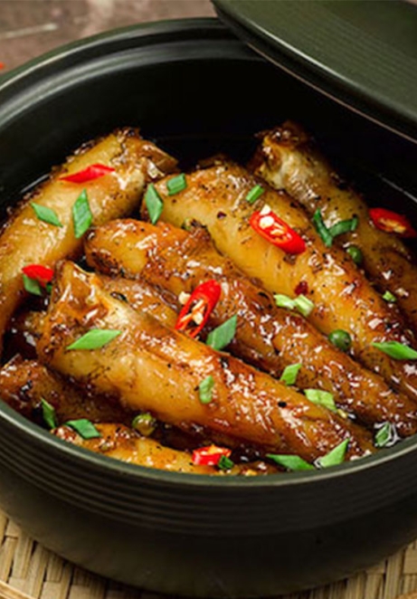 Cá bống trứng kho tộ