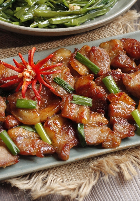 Thịt ba chỉ cháy cạnh